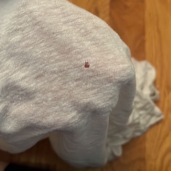 Loft white T-shirt (small hole on back) - Picture 2 of 2